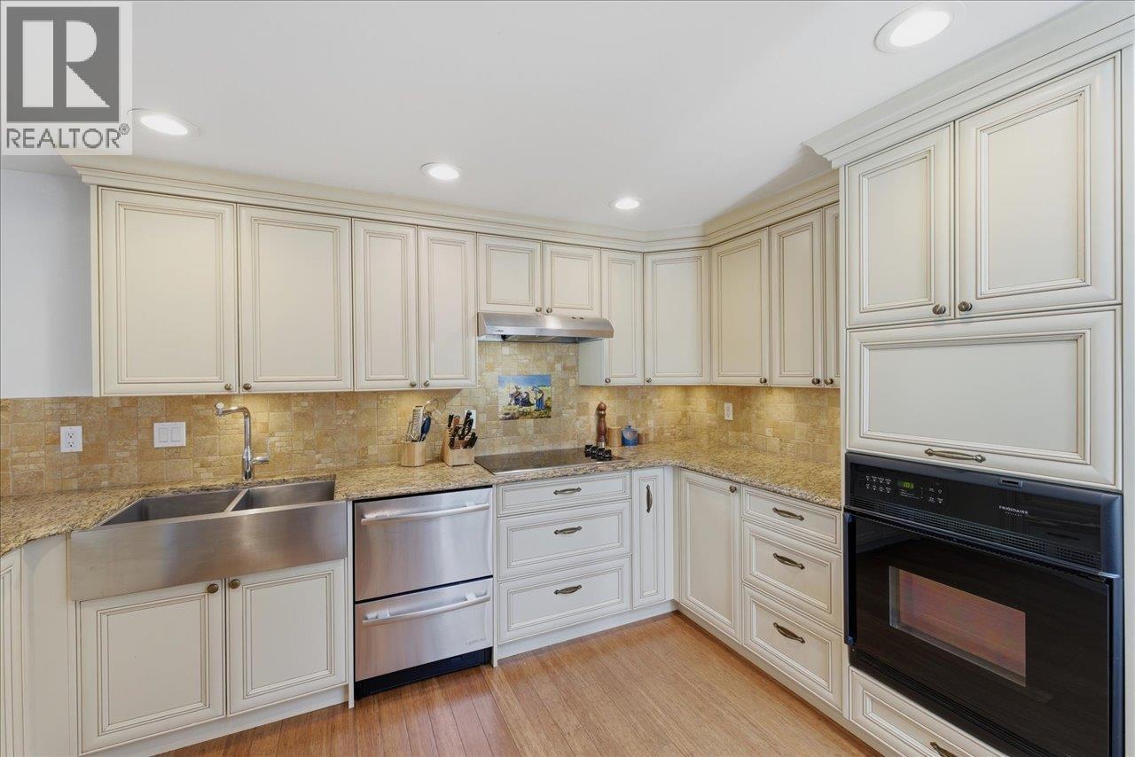 1523 MARINER WALK, Vancouver