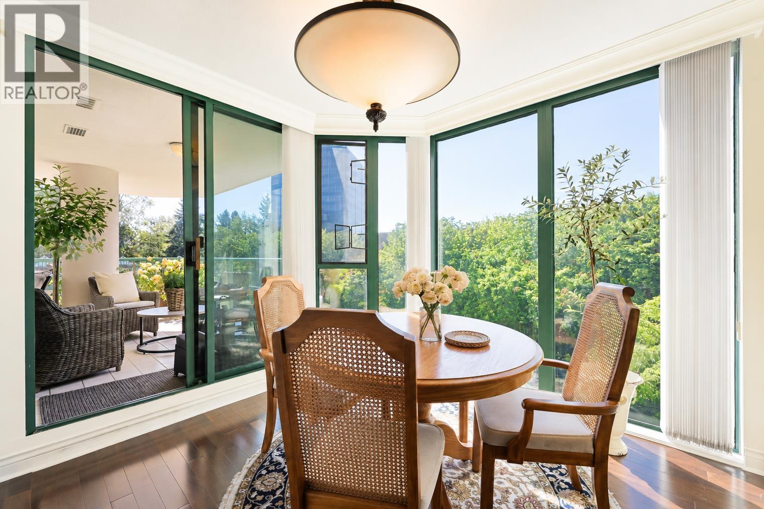 4B 328 TAYLOR WAY, West Vancouver