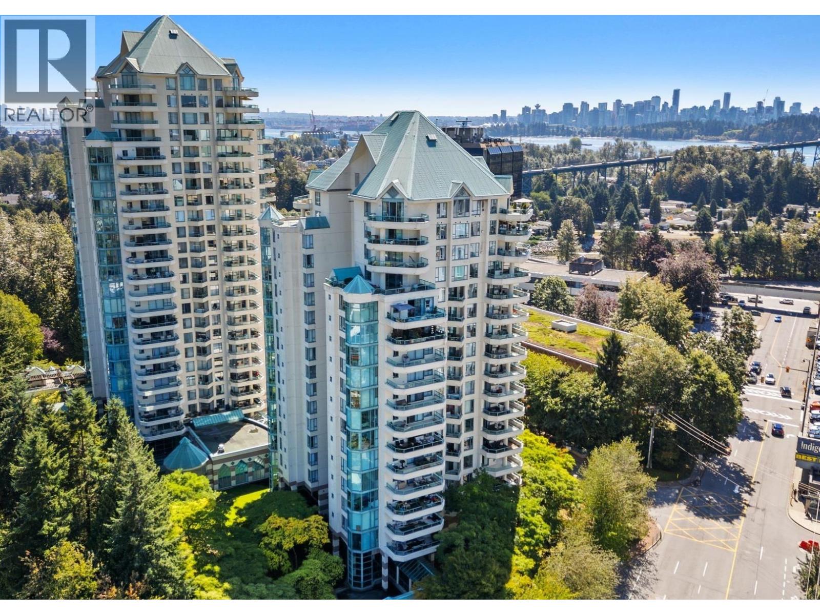 4B 328 TAYLOR WAY, West Vancouver