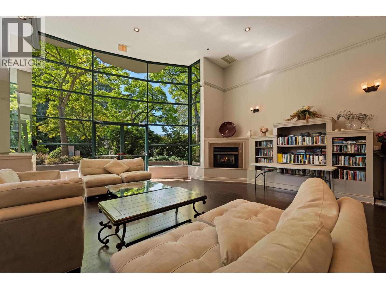 4B 328 TAYLOR WAY, West Vancouver