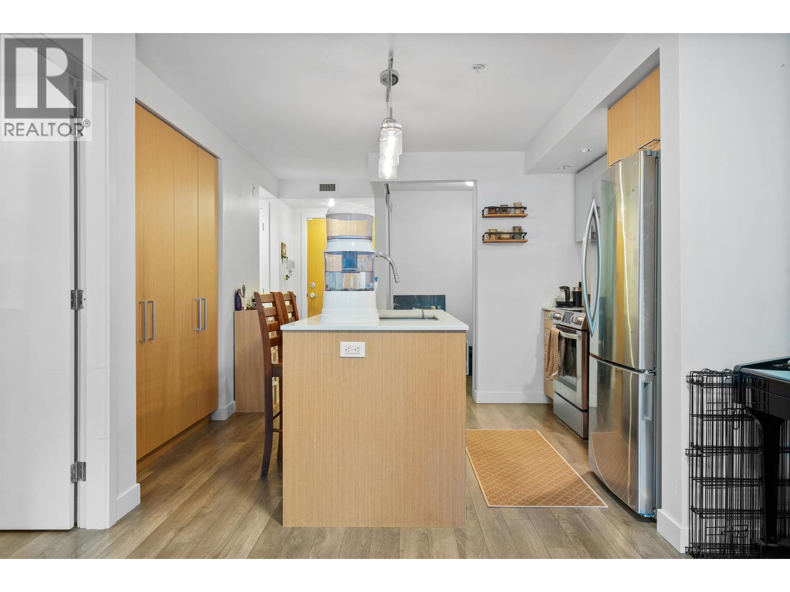 108 221 E 3RD STREET, North Vancouver