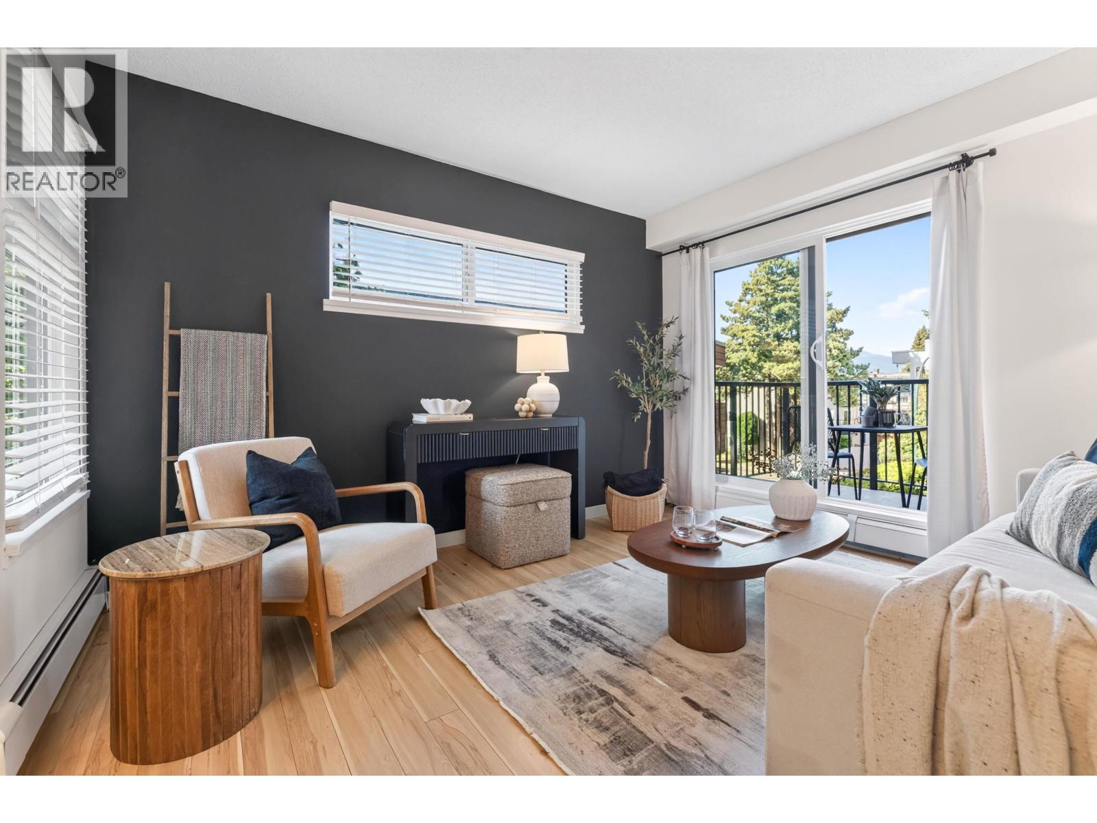 #303, 288 14TH Avenue, Vancouver