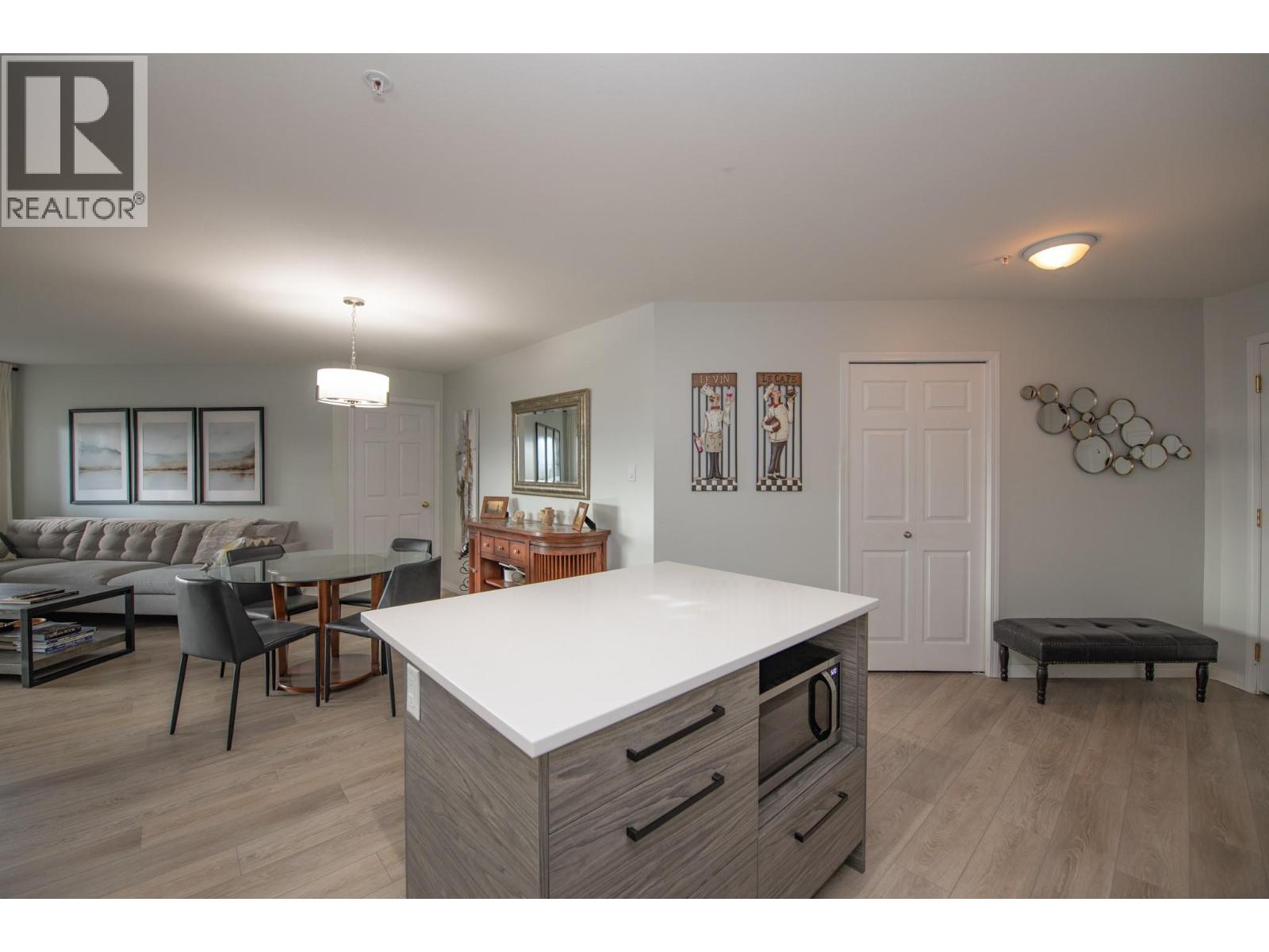 #215 4900 Okanagan Avenue - 13