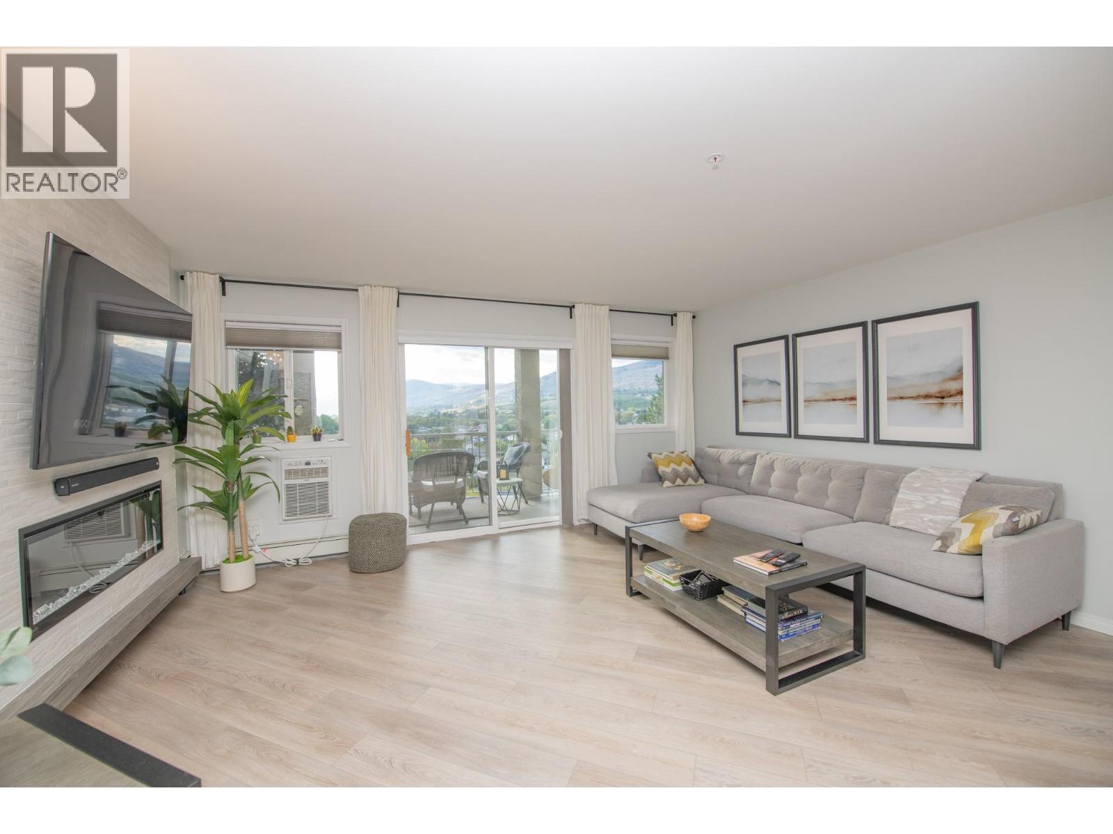 #215 4900 Okanagan Avenue - 18