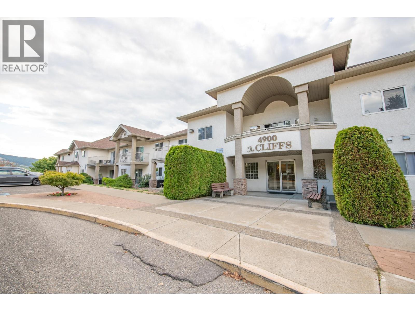 #215 4900 Okanagan Avenue - 34