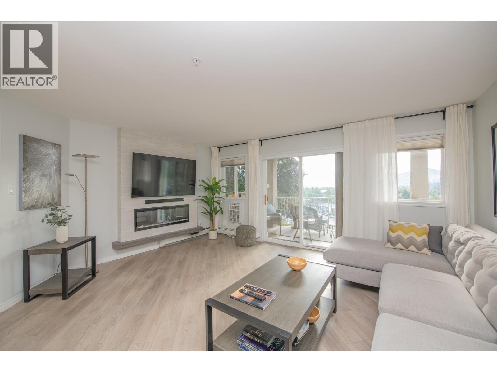 #215 4900 Okanagan Avenue - 5