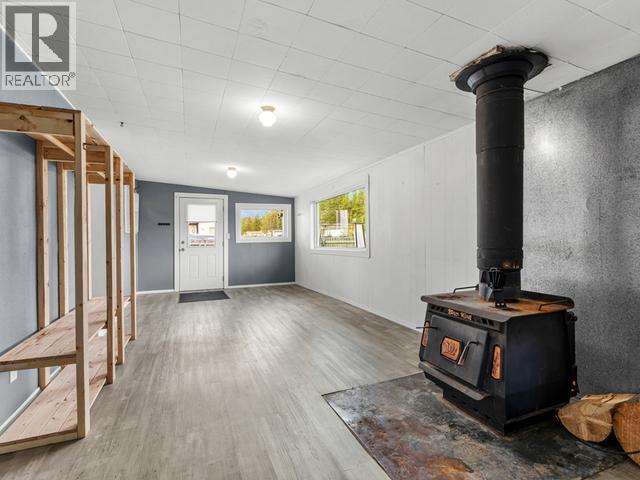 121-986 RANGE ROAD - 14