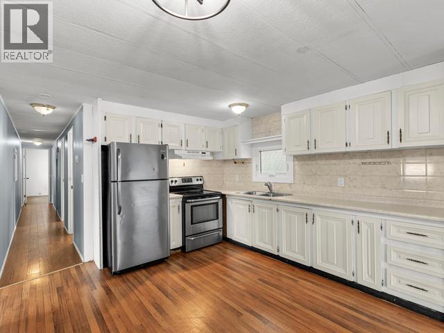 121-986 RANGE ROAD - 17
