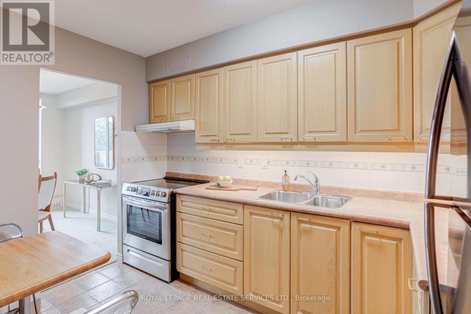#406 35 ORMSKIRK AVENUE - 9