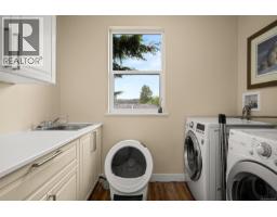 405 Rockland Rd, Campbell River, BC V9W1N7 Photo 54
