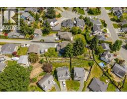 405 Rockland Rd, Campbell River, BC V9W1N7 Photo 78