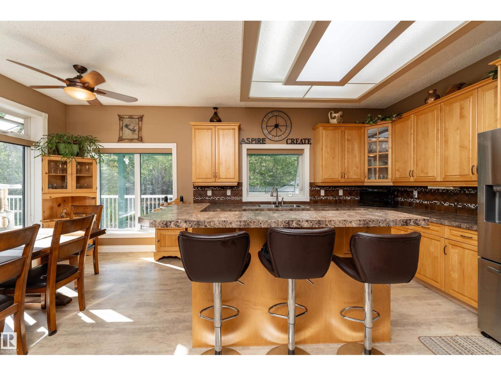 #61 51109 RGE ROAD 220 - 12