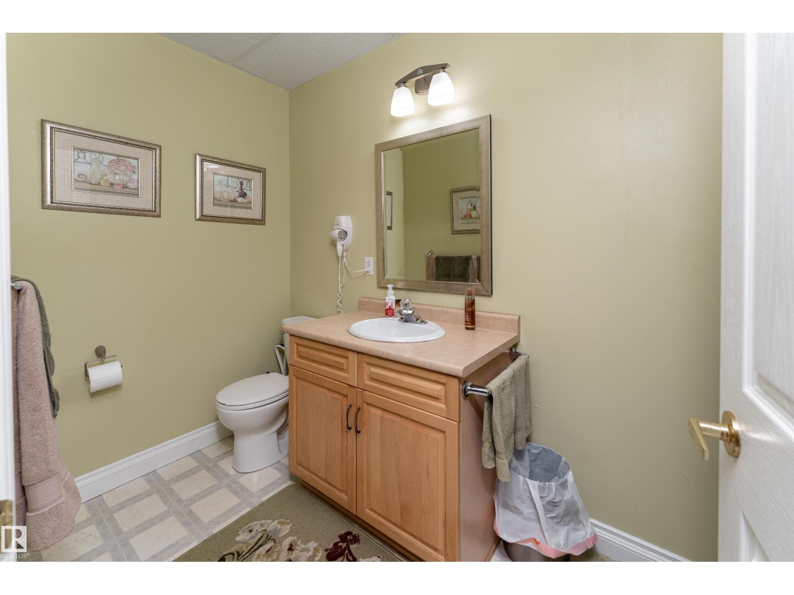 #61 51109 RGE ROAD 220 - 36