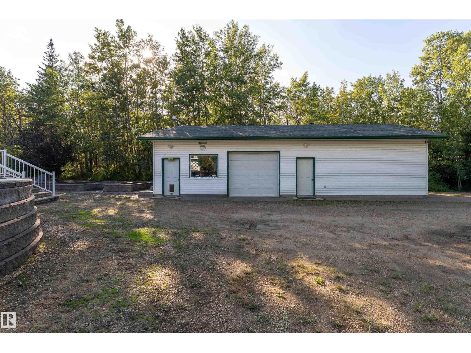 #61 51109 RGE ROAD 220 - 54