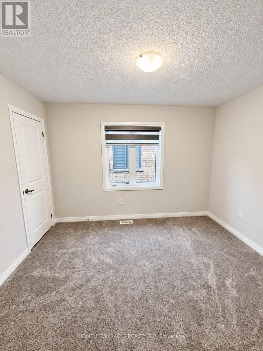 UPPER UNIT - 28 CROSSMORE CRESCENT, Cambridge — photo 9