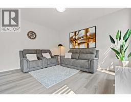 Bedroom - 120 Carringford Road Nw, Calgary, AB T3P2H1 Photo 15