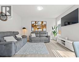 4pc Bathroom - 120 Carringford Road Nw, Calgary, AB T3P2H1 Photo 14