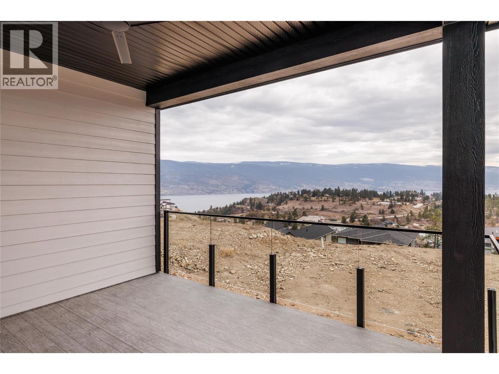 17567 Dickinson Place, Summerland
