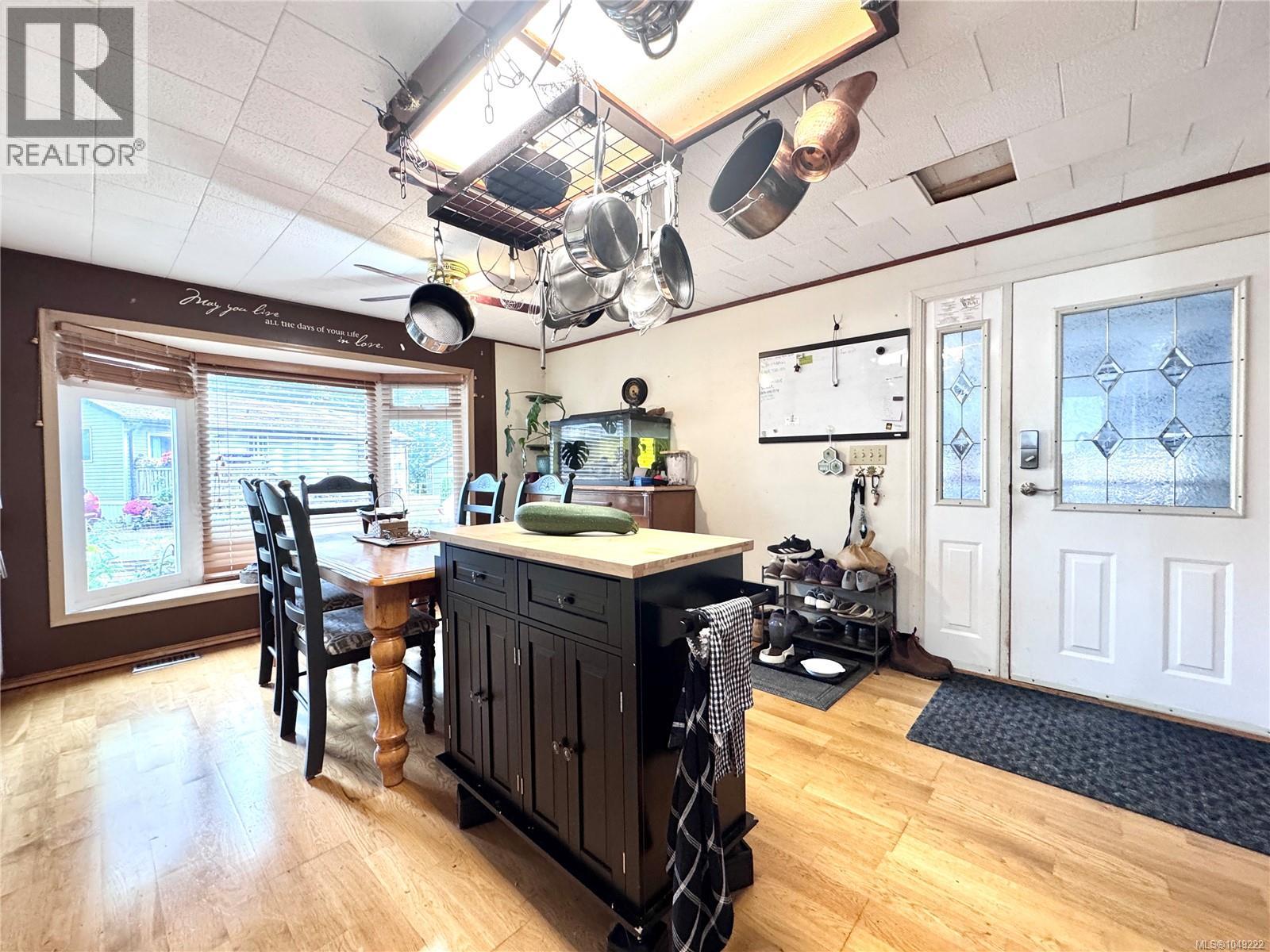 #11 6225 Lugrin Rd - 3