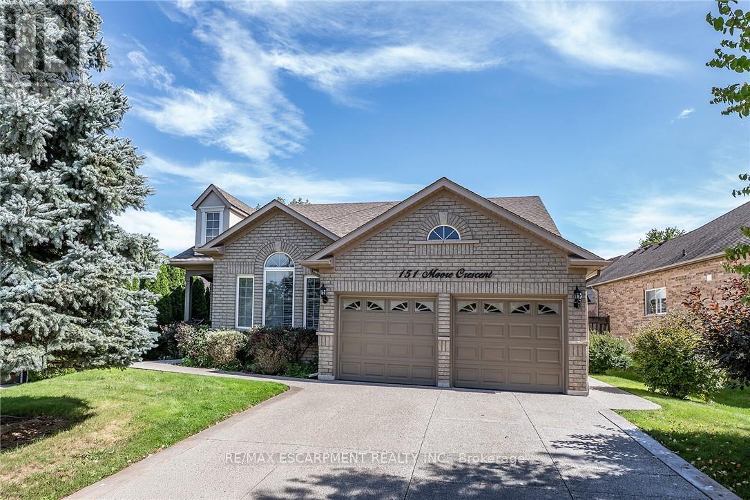 151 MOORE CRESCENT - 2