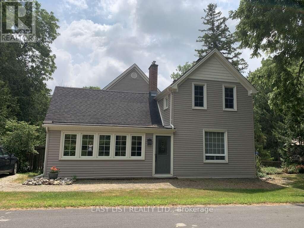 271 QUAKER LANE - 1