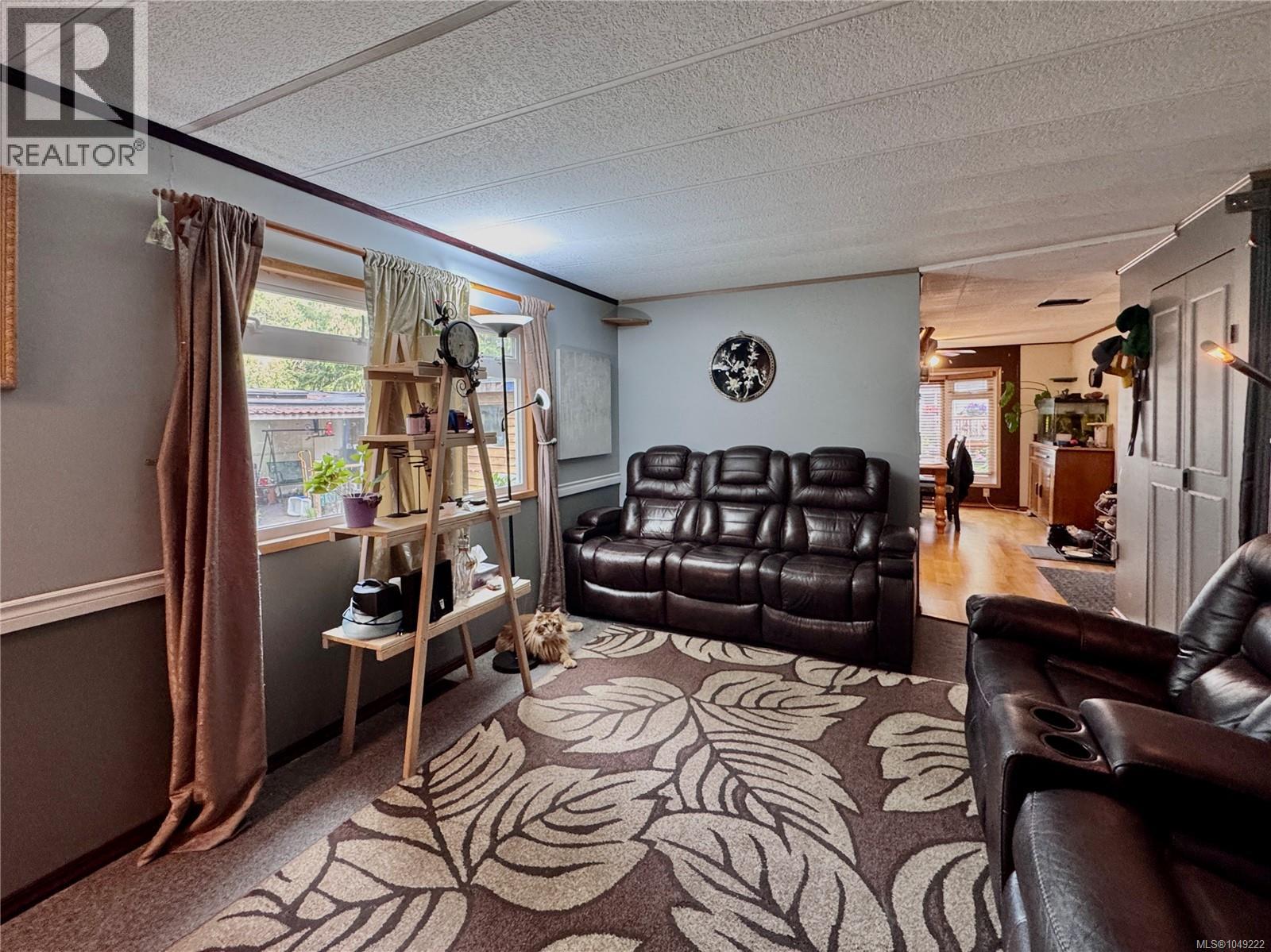 #11 6225 Lugrin Rd - Image 12
