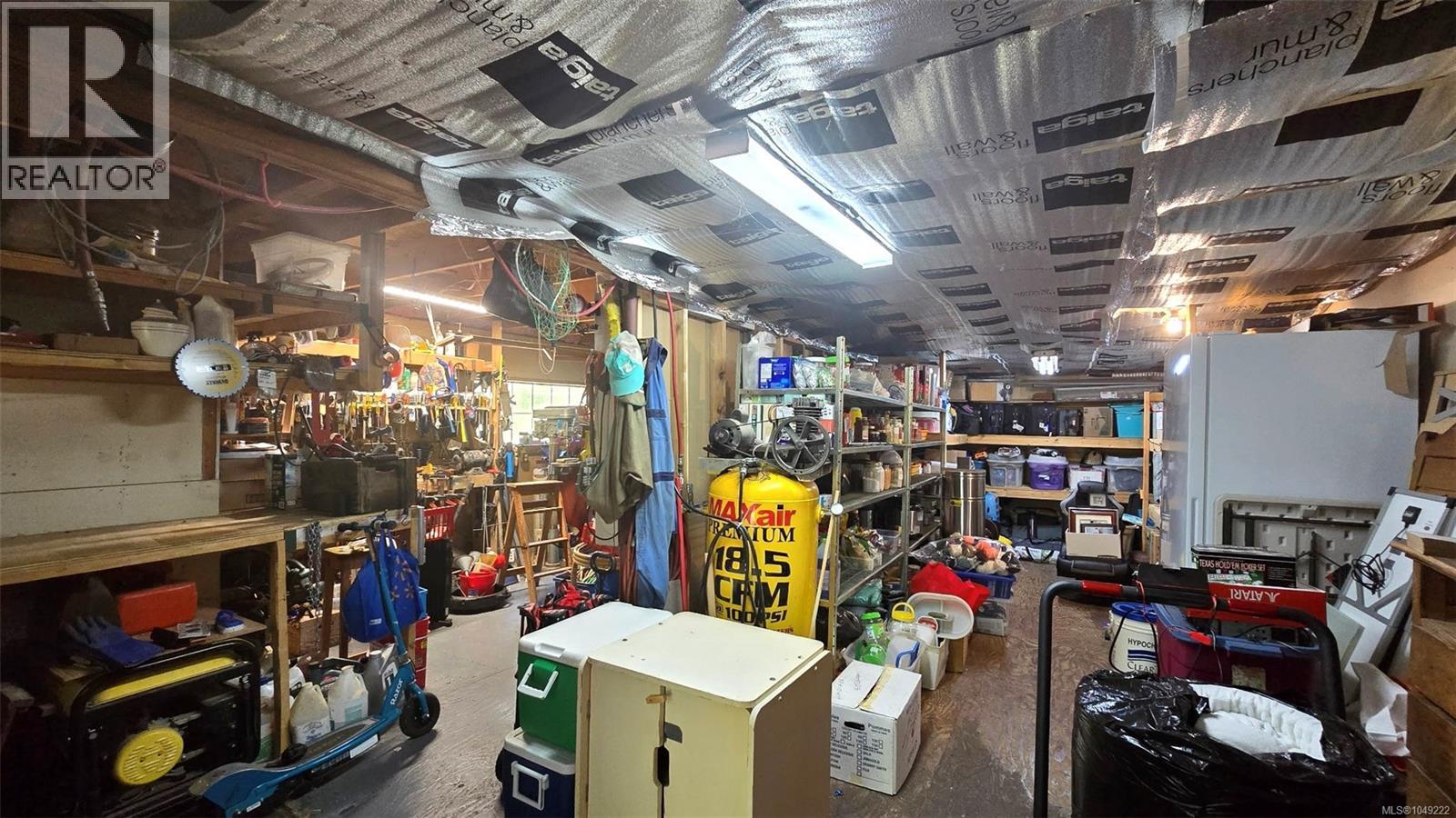 #11 6225 Lugrin Rd - 20