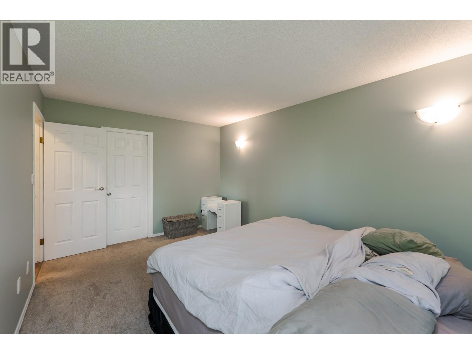 Photo 11 of 35 — 2905 CHRISTOPHER CRESCENT · Prince George, BC