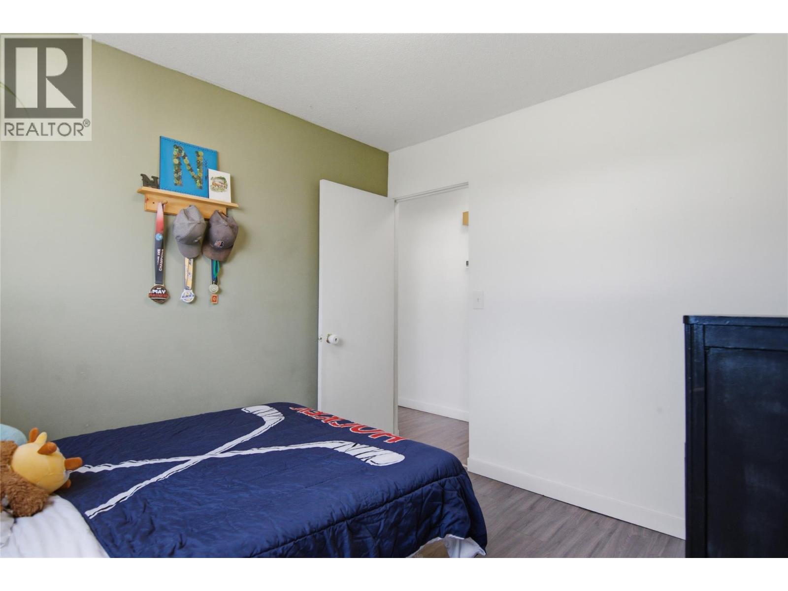 15 Galena Avenue - 16