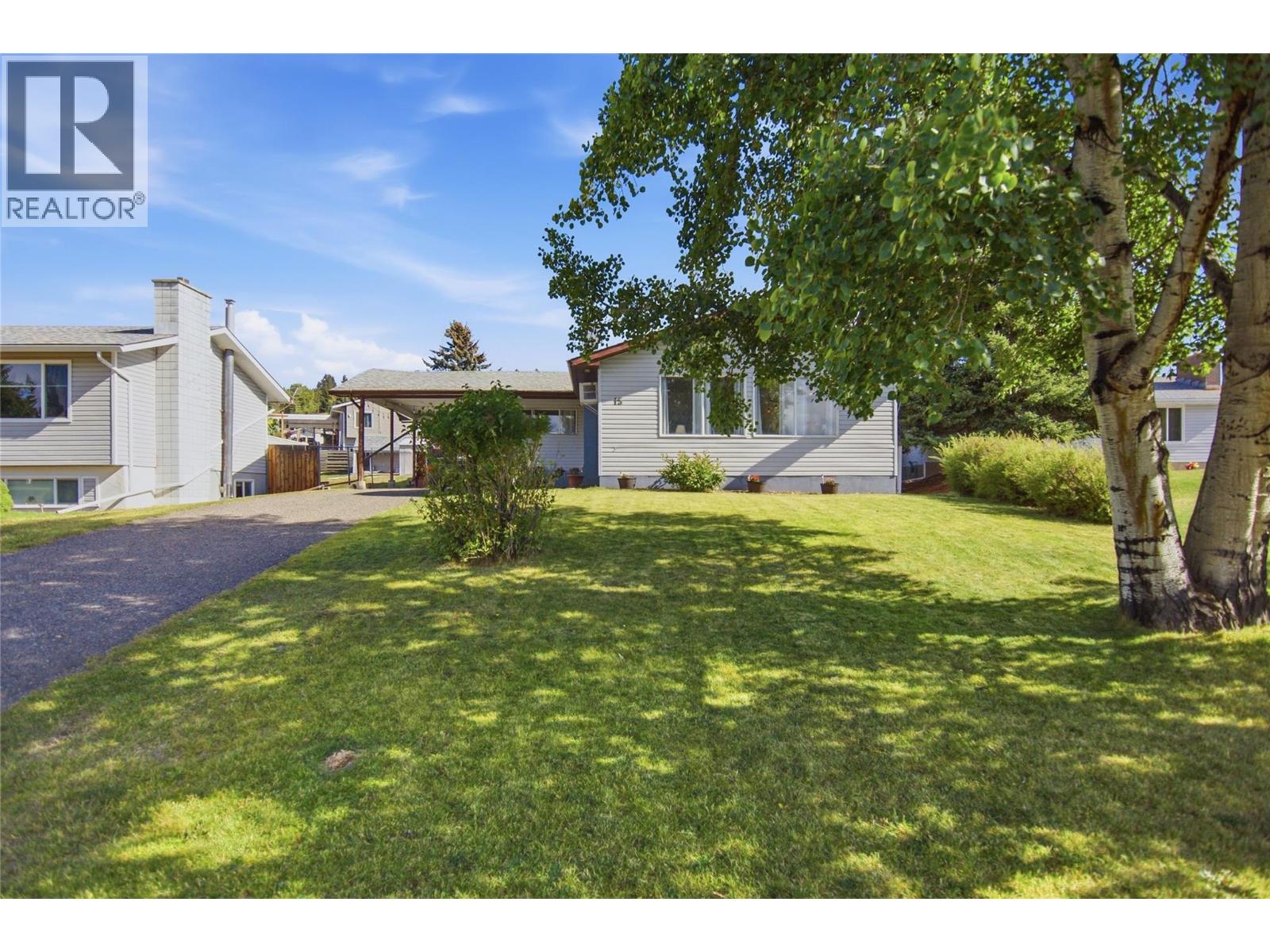 15 Galena Avenue, Logan Lake