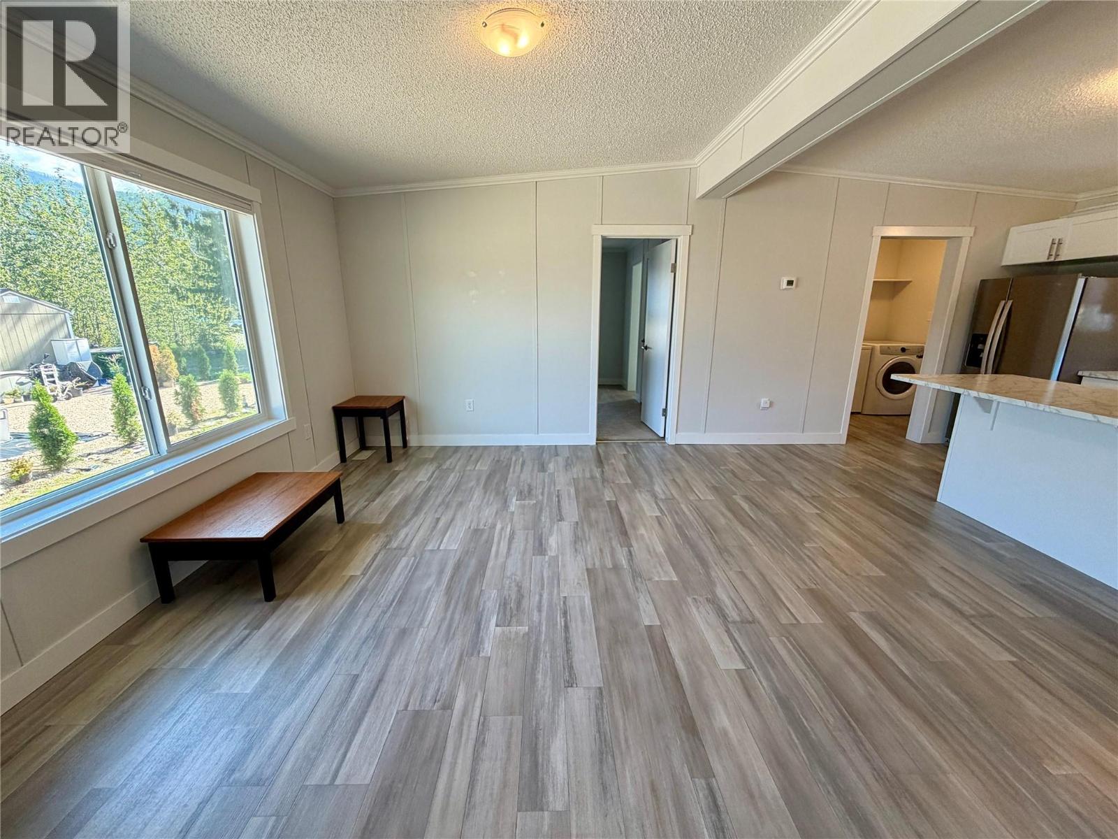 #41 1705 Hillier Road E - 16