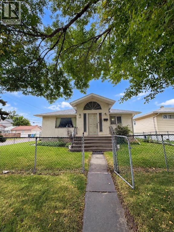 1432 Russet Road NE - 1