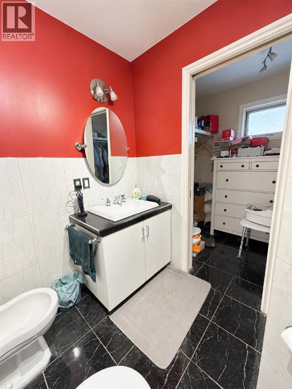 1432 Russet Road NE - 14