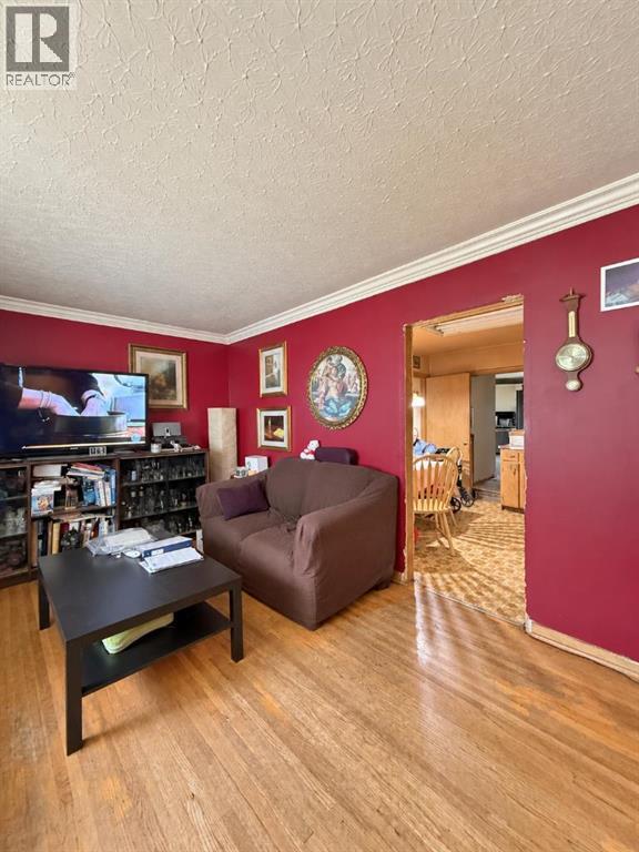 1432 Russet Road NE - 3