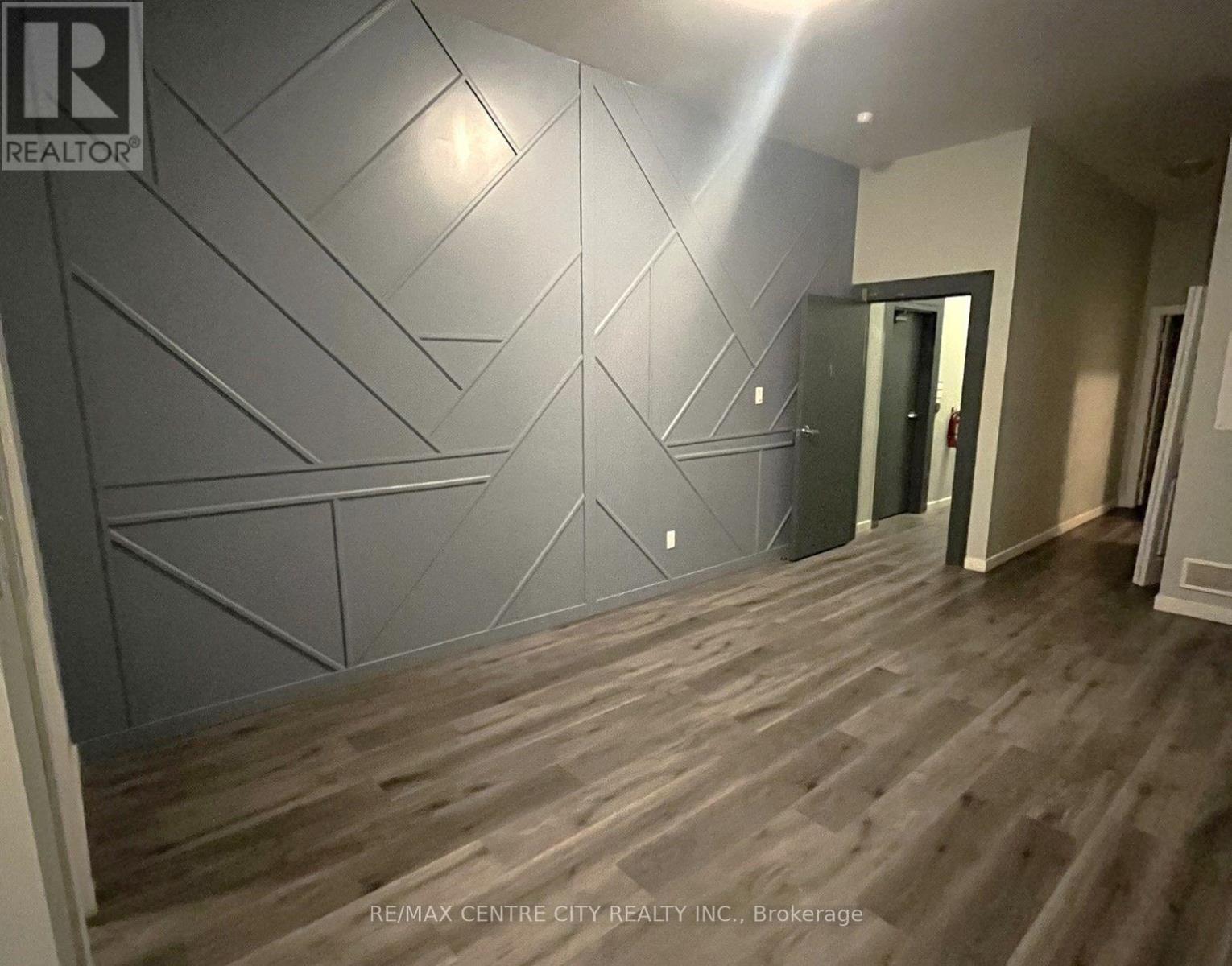 1 - 362 RICHMOND STREET, London East (East K) — photo 4
