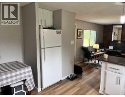 Bedroom 2 - 3954 Mclean Road, Quesnel, BC V2J6V5 Photo 6