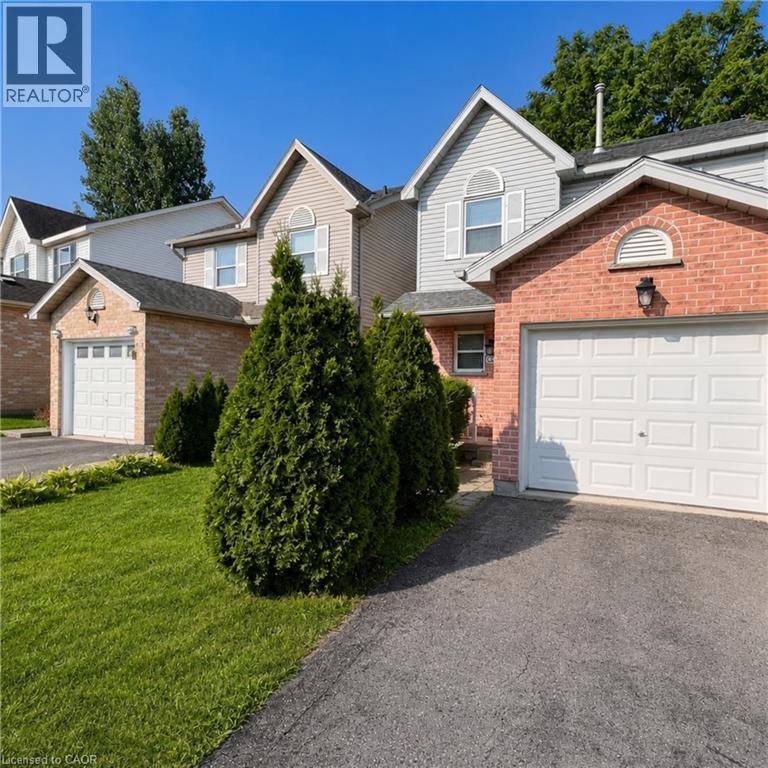 3 Bed, 3 Bath House for Rent in London – 831 DEVERON Crescent, London