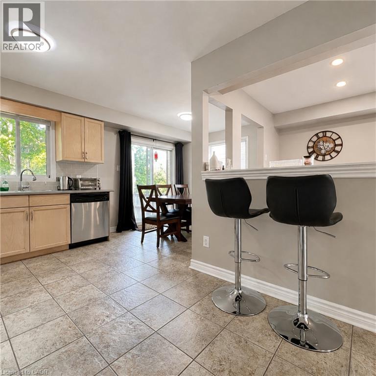 3 Bed, 3 Bath House for Rent in London – 831 DEVERON Crescent, London - Image 16