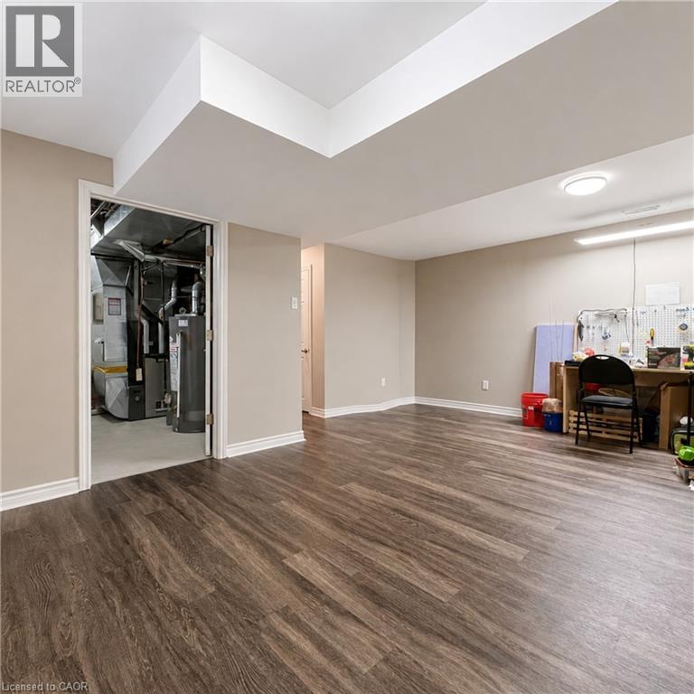 3 Bed, 3 Bath House for Rent in London – 831 DEVERON Crescent, London - Image 37