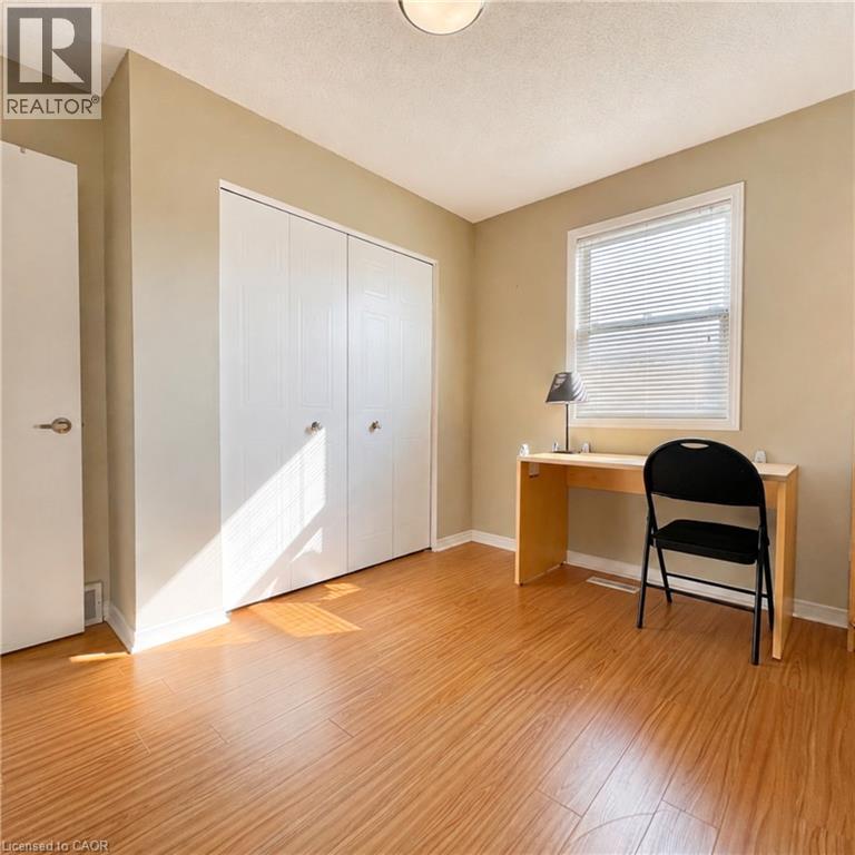 3 Bed, 3 Bath House for Rent in London – 831 DEVERON Crescent, London - Image 22