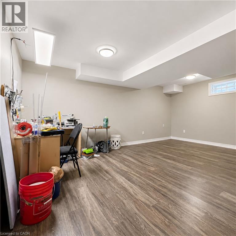 3 Bed, 3 Bath House for Rent in London – 831 DEVERON Crescent, London - Image 39