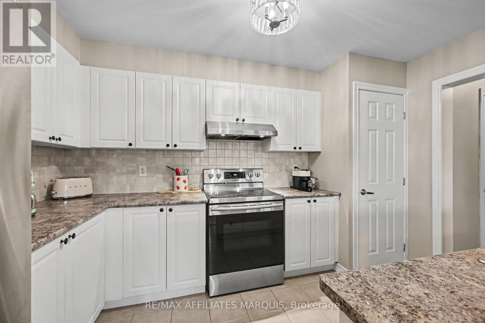 2423 NUTGROVE AVENUE - 10