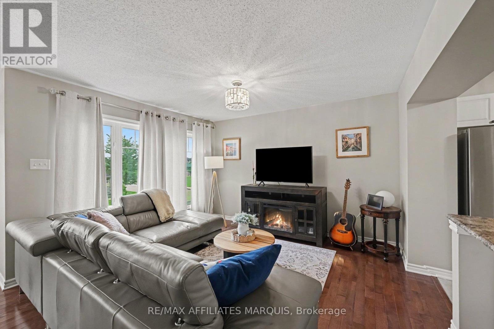 2423 NUTGROVE AVENUE - 4