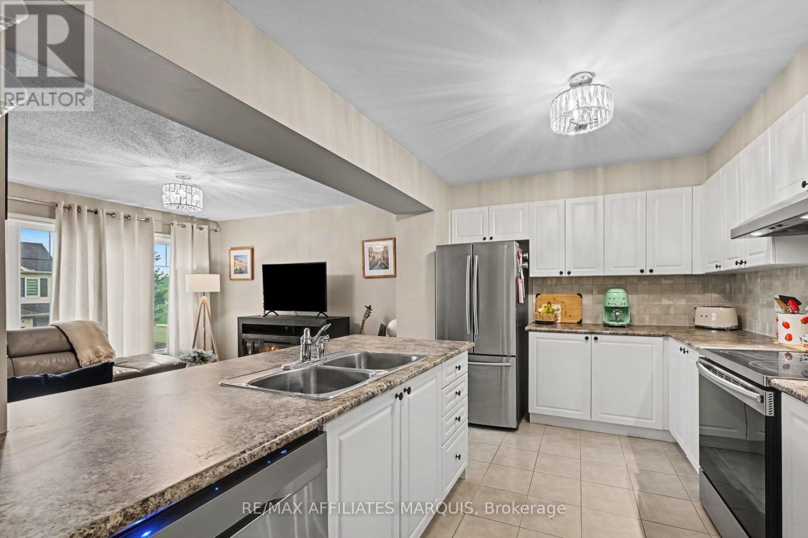 2423 NUTGROVE AVENUE - 9