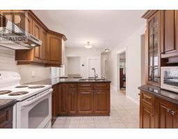 Bathroom - 94 Marlborough Avenue, Ottawa, ON K1N8E9 Photo 17