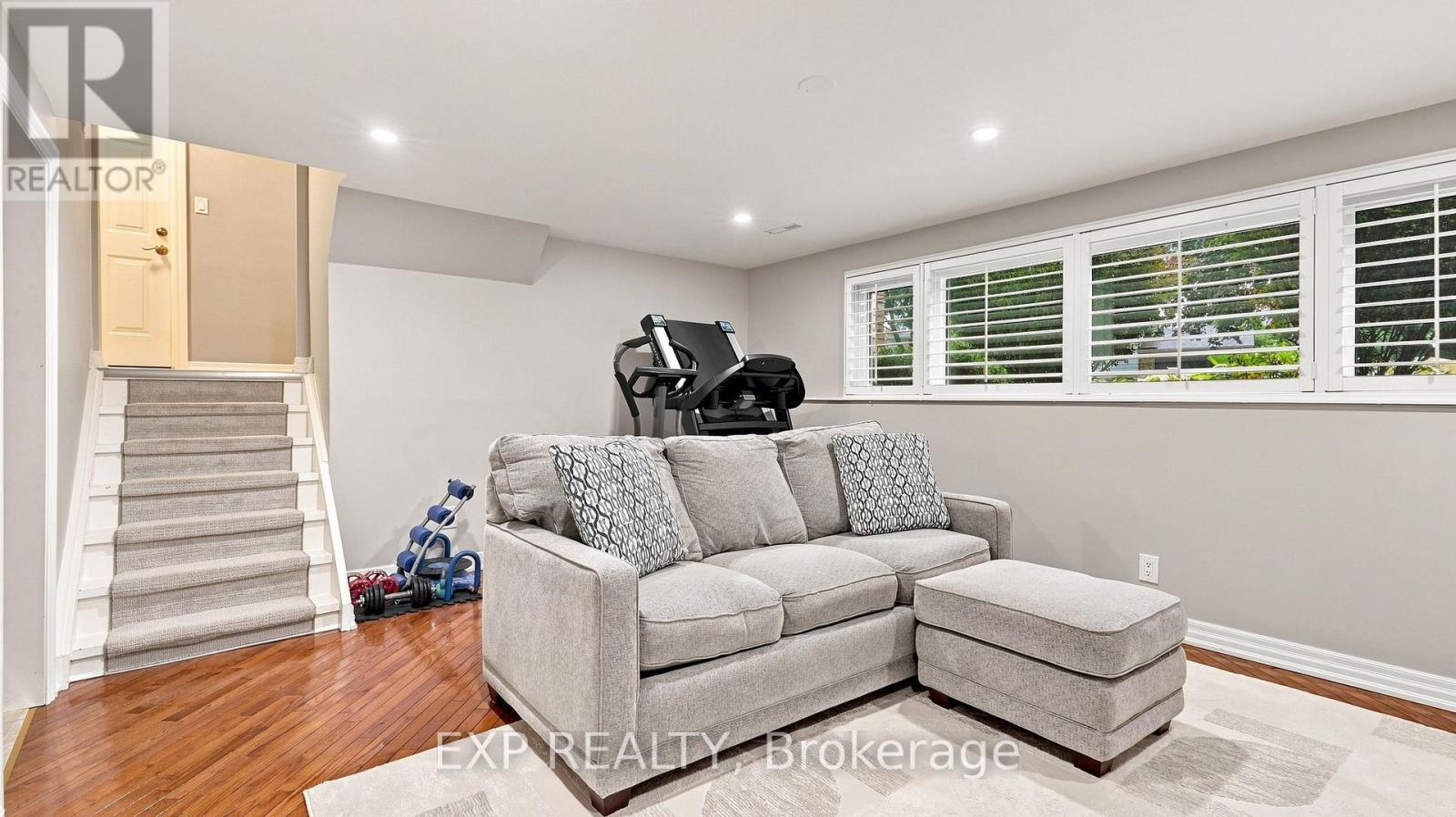 73 WESTGATE PARK DRIVE - Image 33