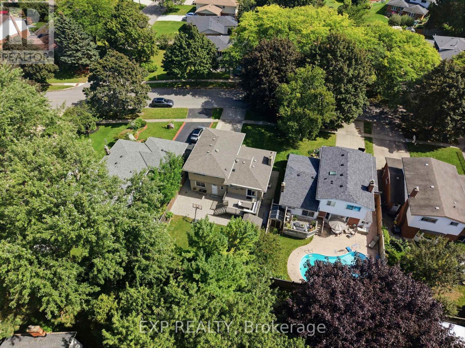 73 WESTGATE PARK DRIVE - Image 46
