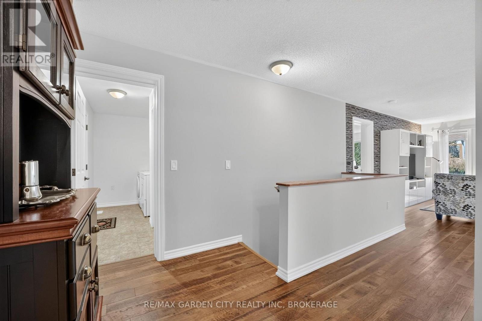 3973 SUNSET LANE - Image 16