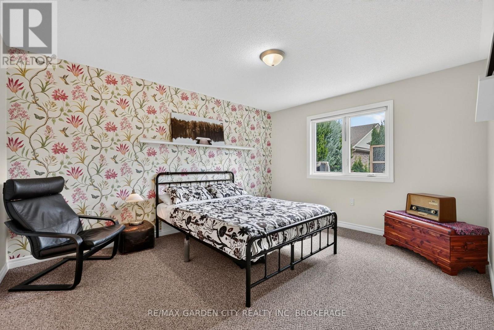 3973 SUNSET LANE - Image 24