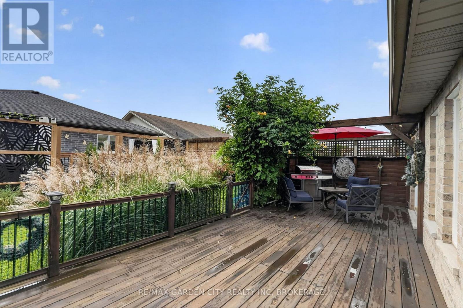 3973 SUNSET LANE - Image 34